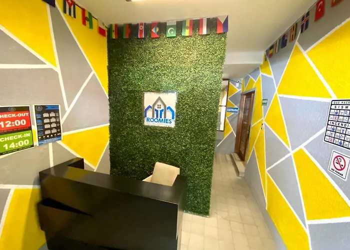 Roomies Hostel Condesa